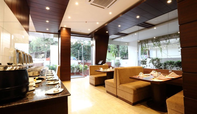 The Altruist Andheri Hotel