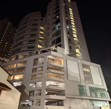 THE CEO 3 BEDROOM near USM SPICE ARENA PANTAI SPECIALIST AIRPORT
