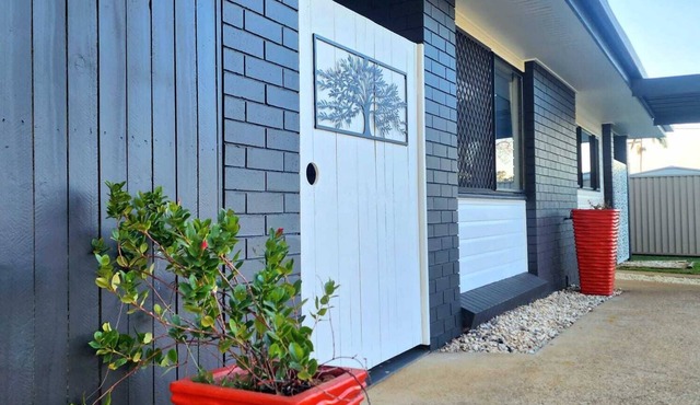The Cosy Strathpine Getaway in Strathpine