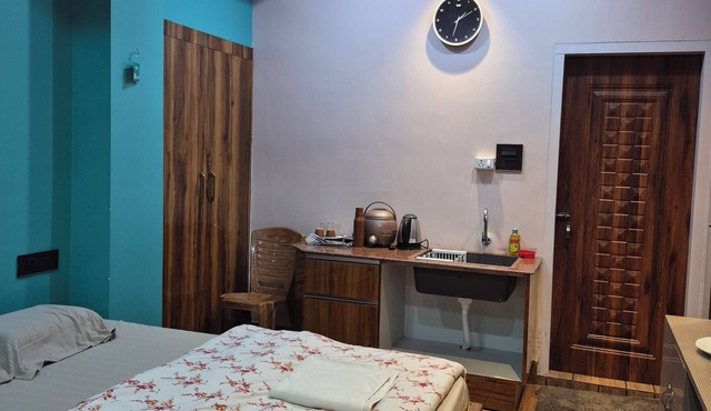 The cozy roost,quiet place