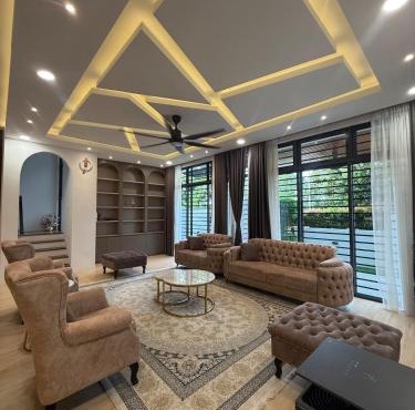 The Garden Twelve Homestay