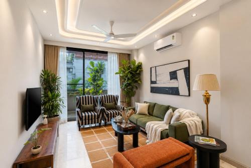 The GK Prime by The Blue Kite, Fully Serviced Luxury Apartments near GK M Block Market & Cafés