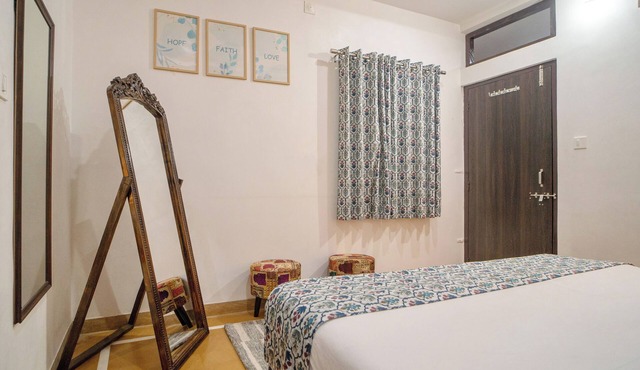 The Haveli Palace - 2BHK Luxury Apartment Near Lake Pichola