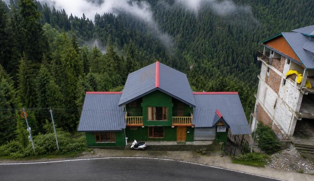 The Ki Retreat Shoja