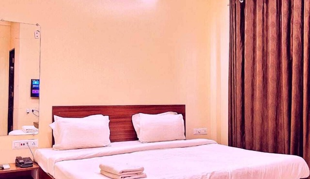 The Moonlight Resort Indore