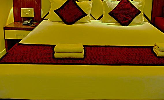 The Pearl Hotel Rampur