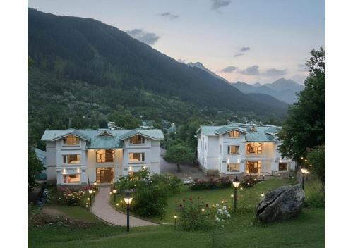 The Riviera Hotel Pahalgam