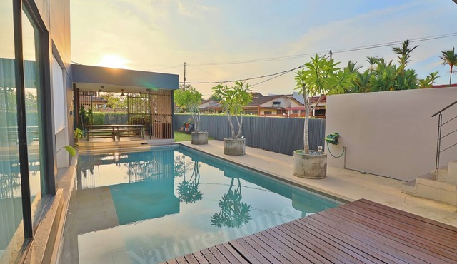 The Summer Villa by Nature Home