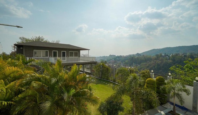 The Sundowner Bungalow With Pool Jacuzzi In Dehradun