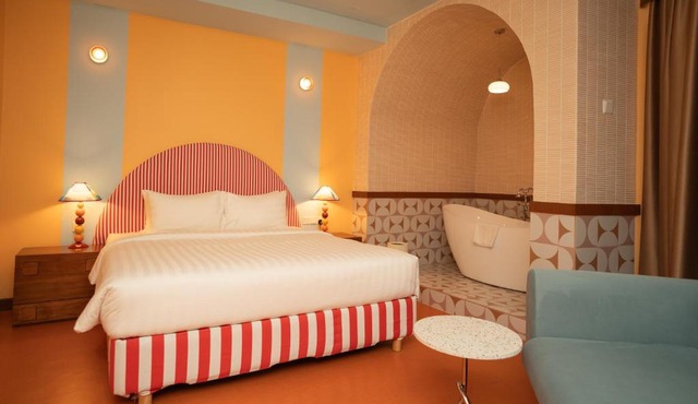 The Très Hotel
