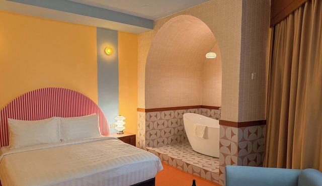 The Très Hotel