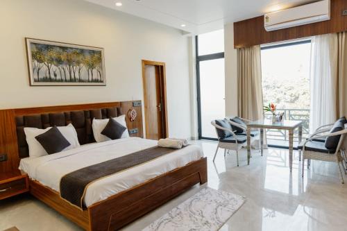 The Twelve Petals by Parvati Inn