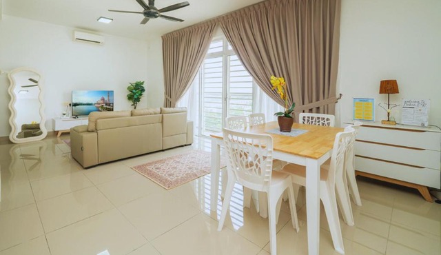 The Two by Nakza Stays, Tranquil Suites Putrajaya