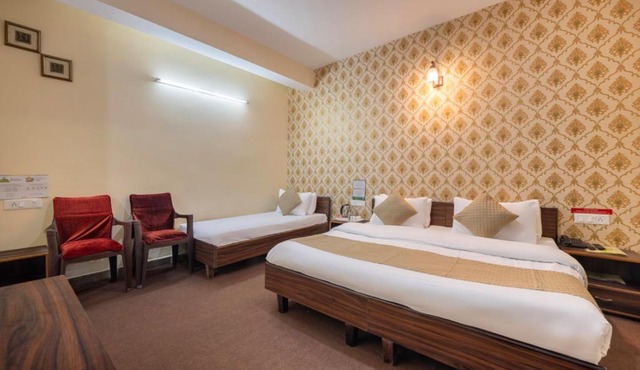 The Village Retreat Kufri Shimla l Family Events I Multi Cuisine Restaurant l Sky Bonfire l Lift l Power Backup l Free Parking l Kufri By Exotic Stays