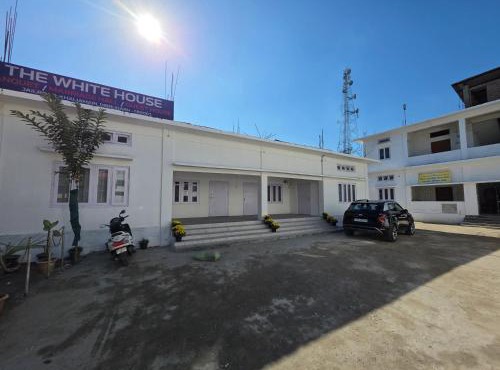 The White House By Bhaskar Homestay