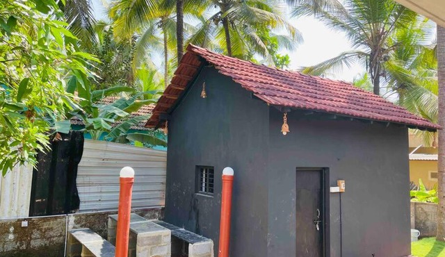 Tiny Cottage