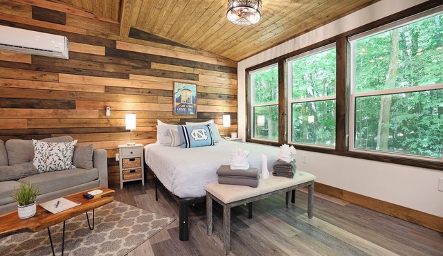 Tiny Tarheel: Cozy Retreat Near UNC-Tiny House in Chapel Hill