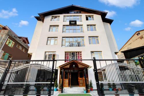 Townhouse Rajbagh Formerly Hotel Modern