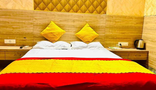Tranquil Jaipur Stay - Calm, Cozy & Central-203