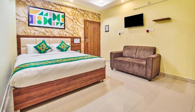 Treebo Babu Shivaansh Residency Near Dhoni Farm House
