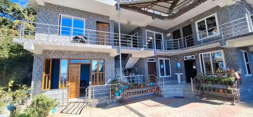 Trowas Homestay