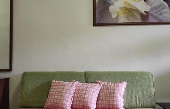 Ultimate Comfort and Privacy, Upper Studio Unit, Suria Laketown Apartment, Bukit Merah Laketown Resort