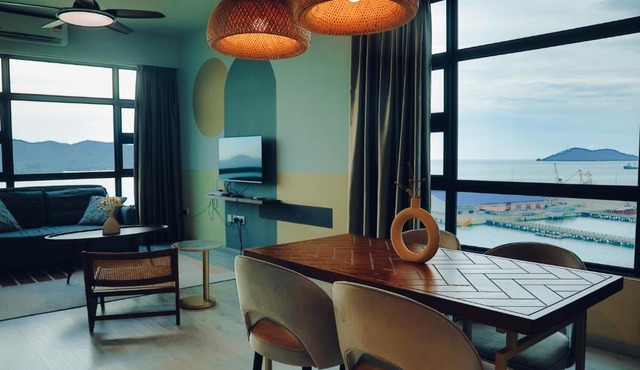 Unique Seaview Corner Unit, JQ CityCenter, Netflix