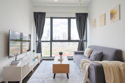 V Residence Sunway Velocity Kuala Lumpur by Vivid Stay