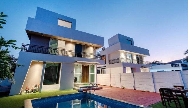 Ventara Bliss 4bhk by Palette | Pool | Lonavala