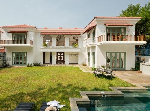 Villa Mandarina by The Blue Kite - 4BHK Standalone Luxuxy Villa in Assagao with Large Private Pool, Pool Table, Kids Play Area, Garden, Caretaker & Security