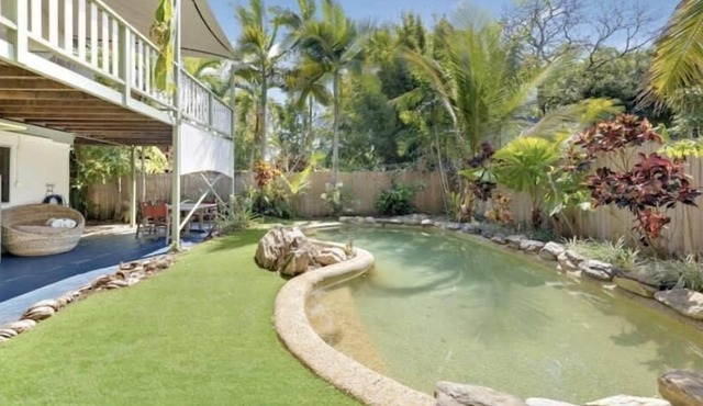 Villa Marshall Family Getaway in Machans Beach