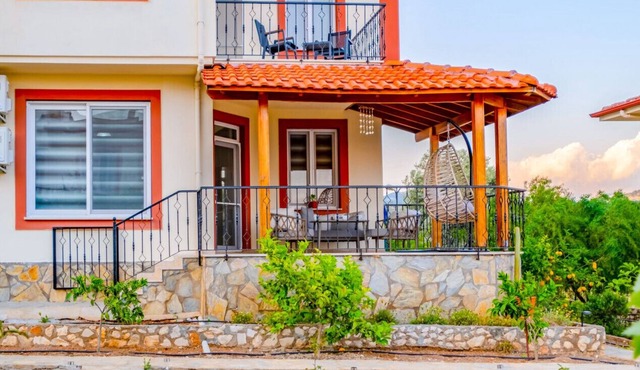 Villa with Shared Pool and Jacuzzi in Seydikemer in Mugla