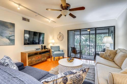 Walkable Bradenton Beach Condo w/Resort Access in Bradenton Beach