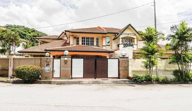 Wangsa Maju Luxury Villa with Private Pool-12pax