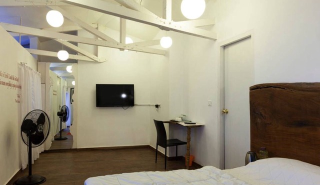 White Room, Mussoorie