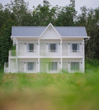White Roses Cottage