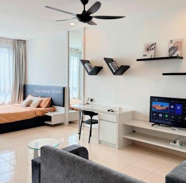 WHITE TILES 2人名宿, LANDMARK2, Sg Long, Kajang, FREE WIFI, QUIET SPACE, NICE VIEW