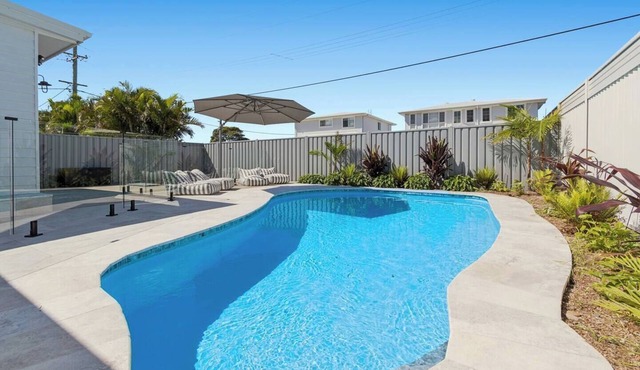 Windang Beach Escape Seaside Bliss w Private Pool