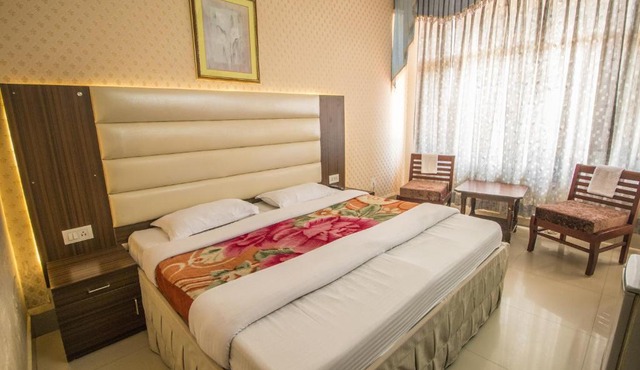 WOW STAYZ2 Hotel Jahanvi Dale