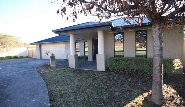 Yass Valley Stays - Self-Contained Stays