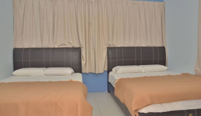 Yee Tai Cafe & Inn