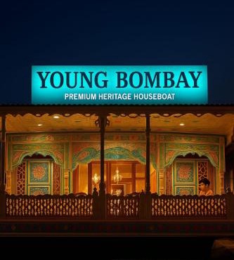 Young Bombay Premium Heritage Houseboat