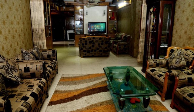 Zara’s Service Apartment