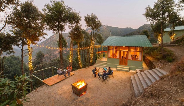 Zostel Plus Nainital, 1 km Jungle Hike