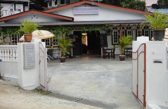 Mentigi Guesthouse 
