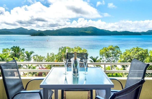 Lagoon Beachfront Lodge 201 on Hamilton Island by HamoRent in Hamilton Island