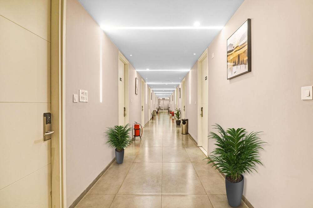 Miyapur Hotel | Townhouse 1010 The Fern Suites