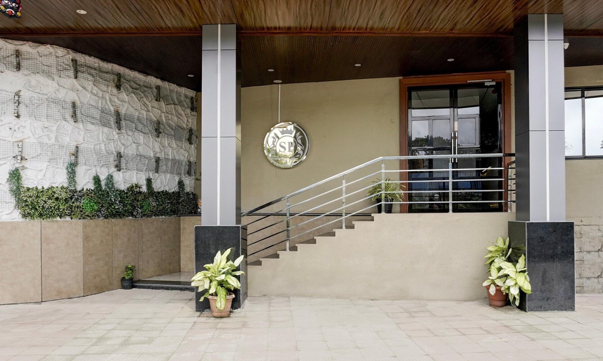 Mira Bhayandar House | Deluxe Ghodbunder Rd Sanwith Residency