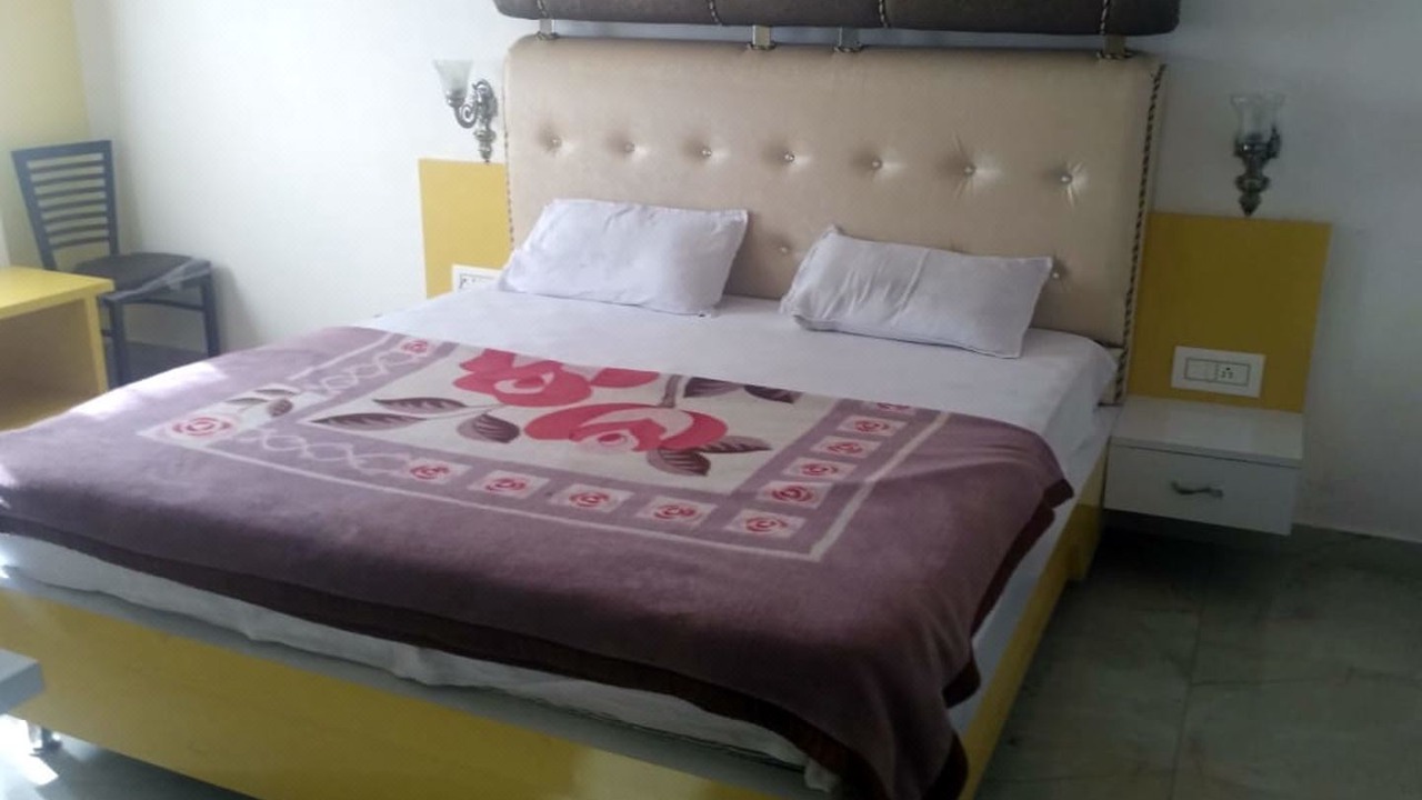 Photo of Bedroom in Palampur