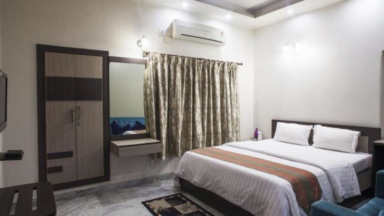 Photo of Bedroom in Sector 1